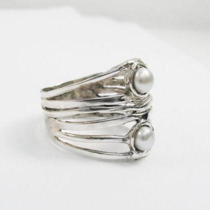 Pearl Ring. Sterling Silver Ring. Silver Pearl..